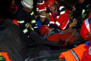 Erfolgreiche Rettungsübung von Bergwacht, DRK und Feuerwehr im Oktober 2014
