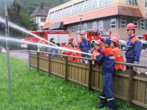Todtnauer Kindersommer macht Station bei der Feuerwehr